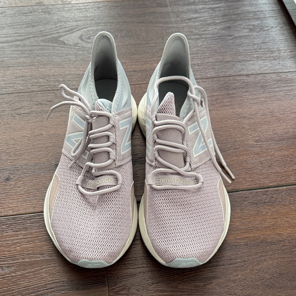 New Balance Pre Owned Women's Sneakers - Soft Lavender & blue.